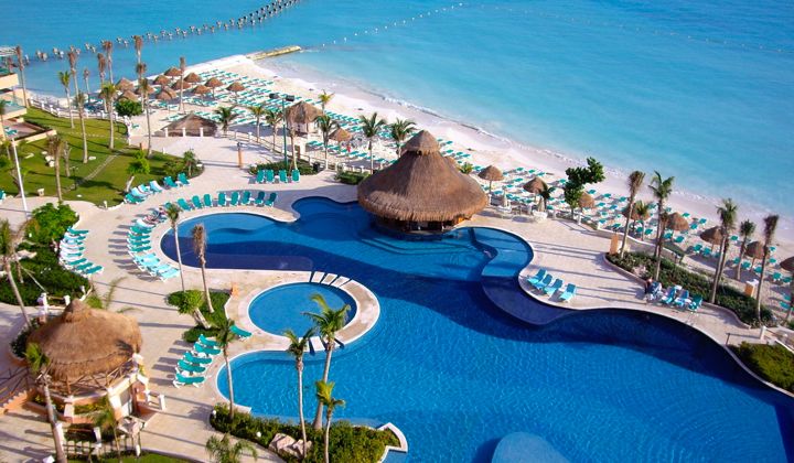 Best beach hotels in Cancun
