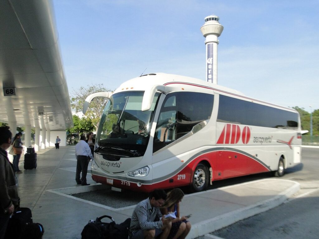 Cancun to Puerto Morelos Bus