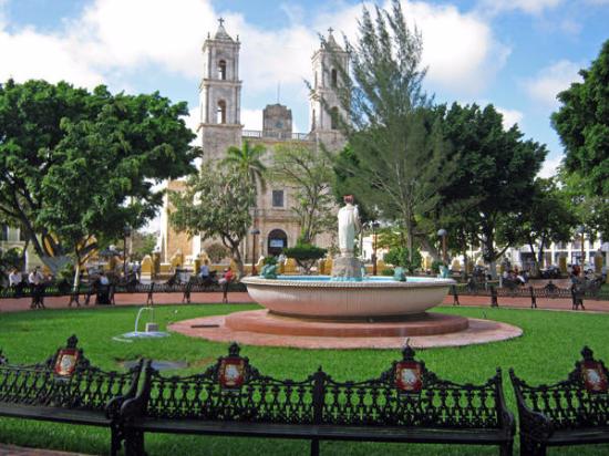 Tour of the Central Plaza