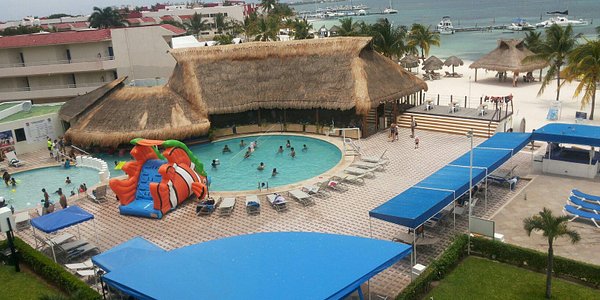 Aquamarina beach hotel