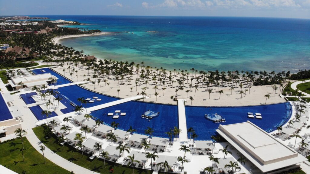 How Far is Barceló Maya Beach Resort from Cancun Airport